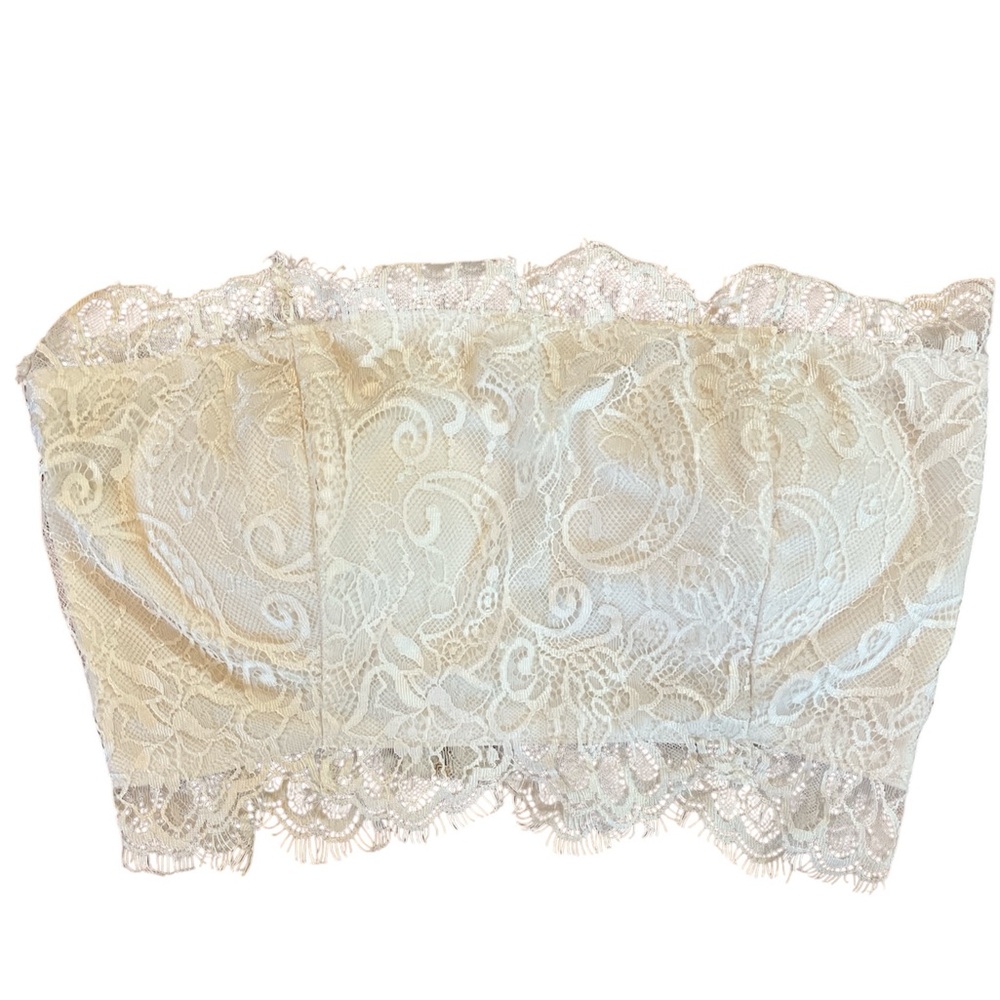 Fashion Nova Ivory Lace Bandeau Bra w/scalloped edges & structured bust Size Med